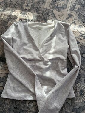 Tala Day Flex Grey Heathered Long Sleeve Top